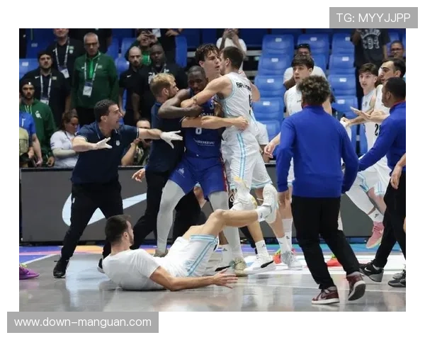 加西亚赛后泪别好友 呼吁社会减少暴力